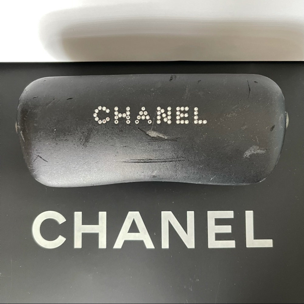 Authentic Chanel sunglasses case Swarovski crystal - Picture 2 of 10